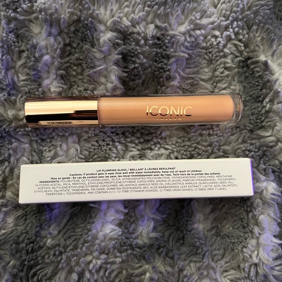 Iconic London: Lip Plumping Gloss in Tease Me (0.16 oz.) - Picture 3 of 5